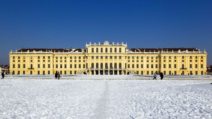 Slot Schonbrunn Wenen - Buitenhof Reizen begeleide vakanties voor mensen met een verstandelijke beperking. 